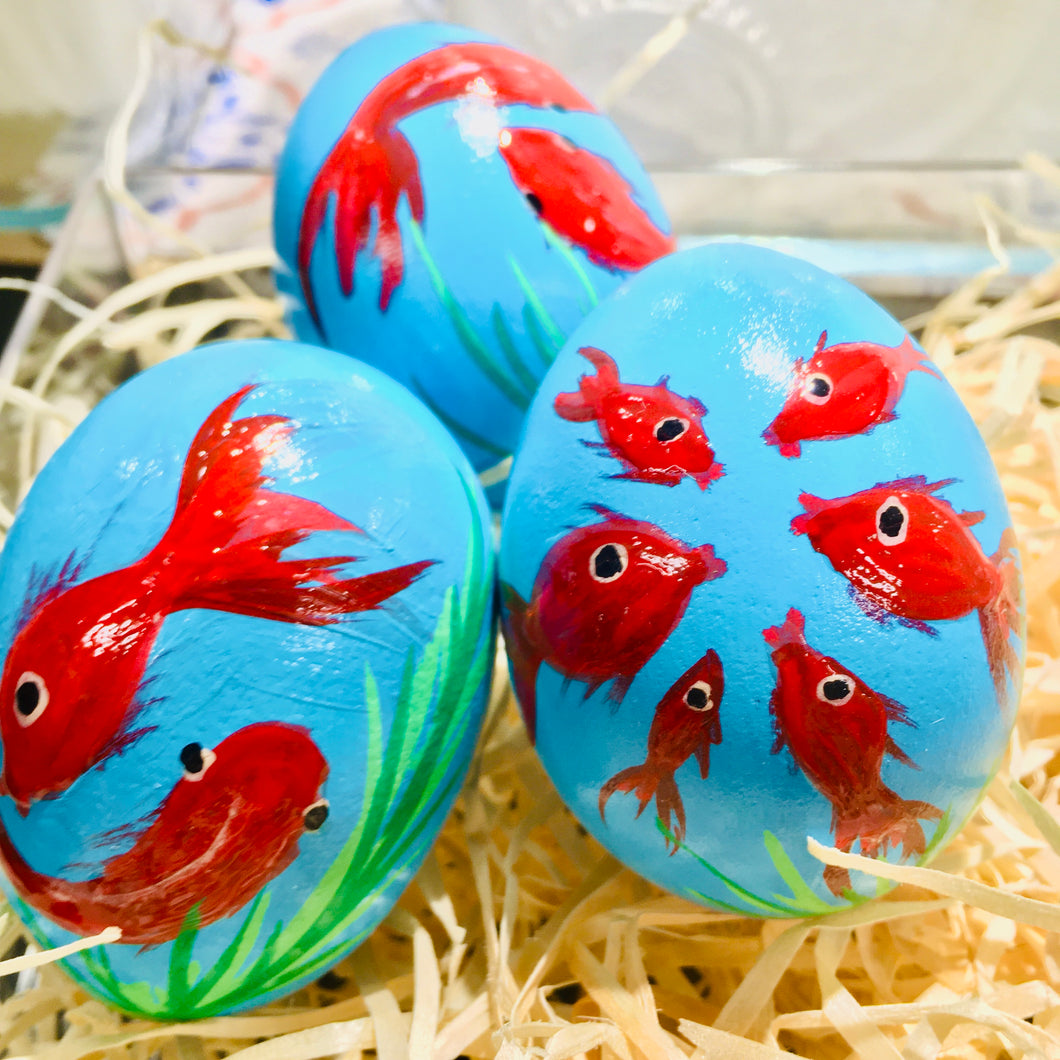 Oeufs peints poissons rouges - تخم مرغ رنگی‌ ماهی‌ قرمز